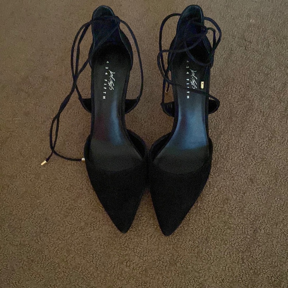 Gorgeous Lord’s and Taylor real suede pumps. Never worn, 3 inch heel, black